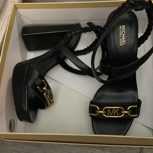 MICHAEL MICHAEL KORS
Kailey Embellished Leather Platform Sandal